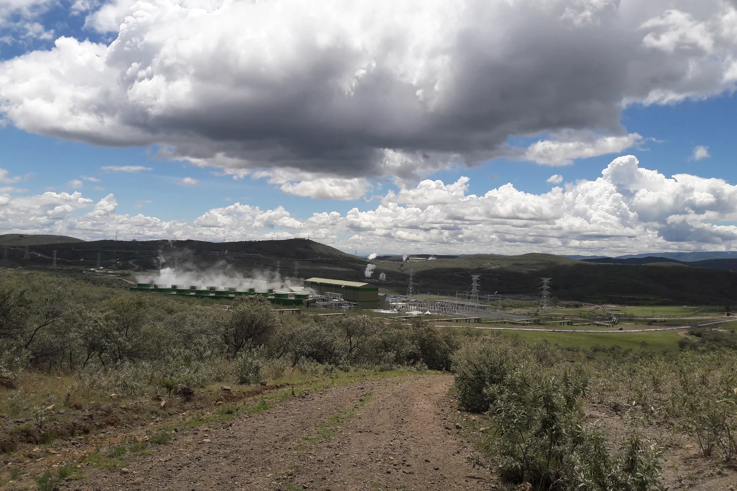 Featured visual for Six Pitfalls to Avoid in East African Energy Construction Projects